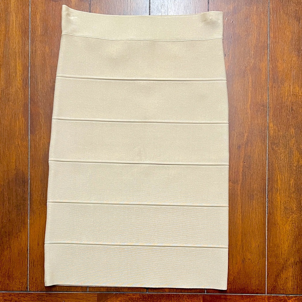 ❤️ BCBGMaxAzria Alexa Pencil Skirt